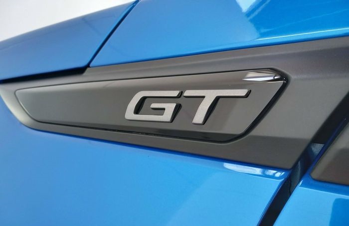 PEUGEOT 2008 II 1.5 BLUEHDI 130CH S&S GT EAT8 - Image 8