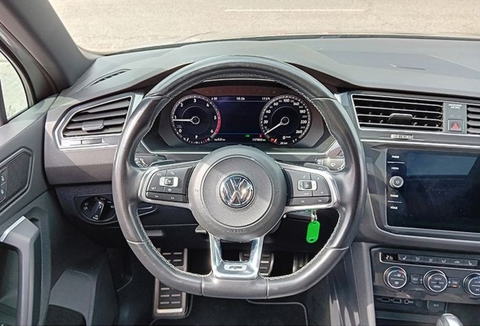 VOLKSWAGEN TIGUAN 2.0 TDI 150 4MOTION DSG7 R LINE  - Image 16