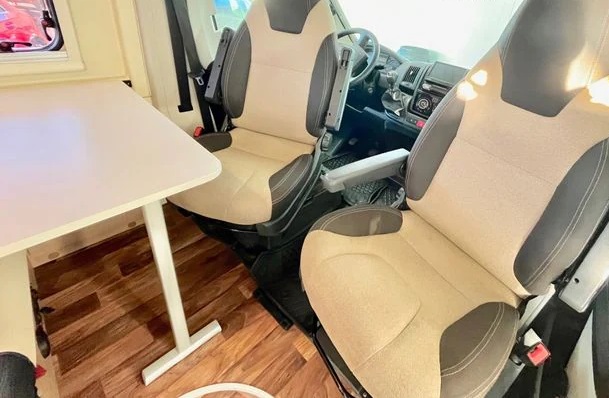 MC LOUIS MENFYS VAN 3 MAXI S-LINE FIAT DUCATO - Image 19