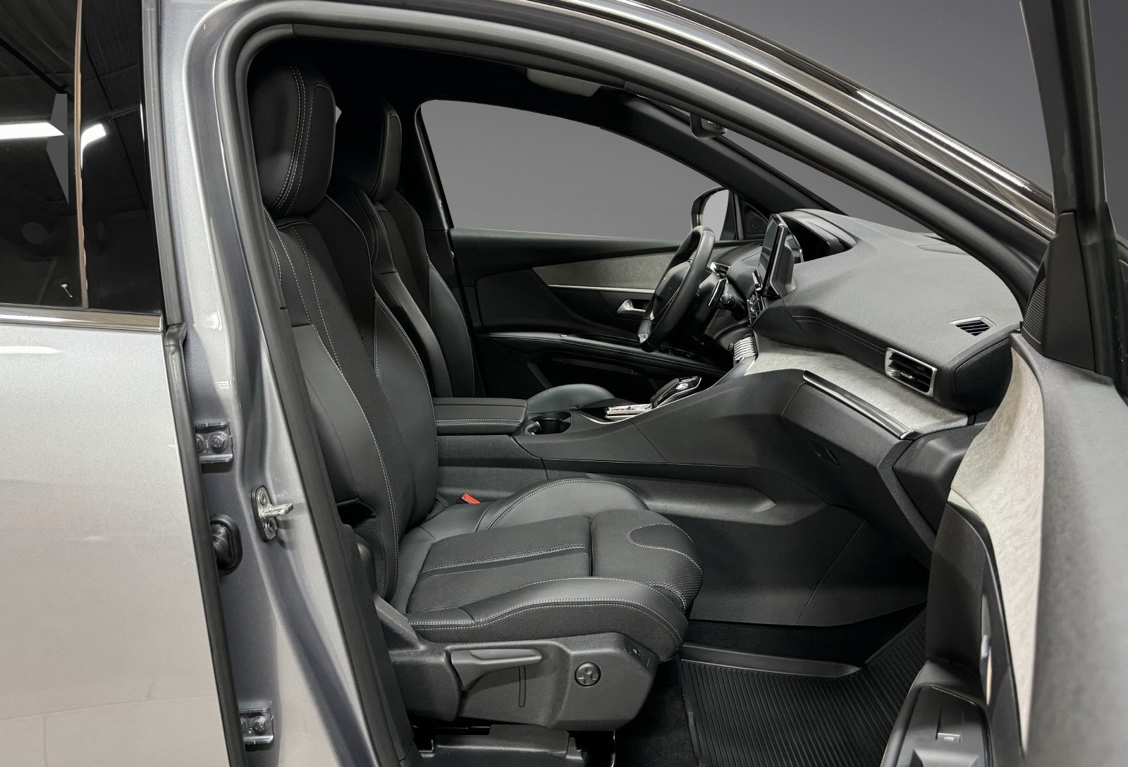 PEUGEOT 5008 II 1.5 BLUEHDI 130CH S&S GT PACK EAT8 - Image 13