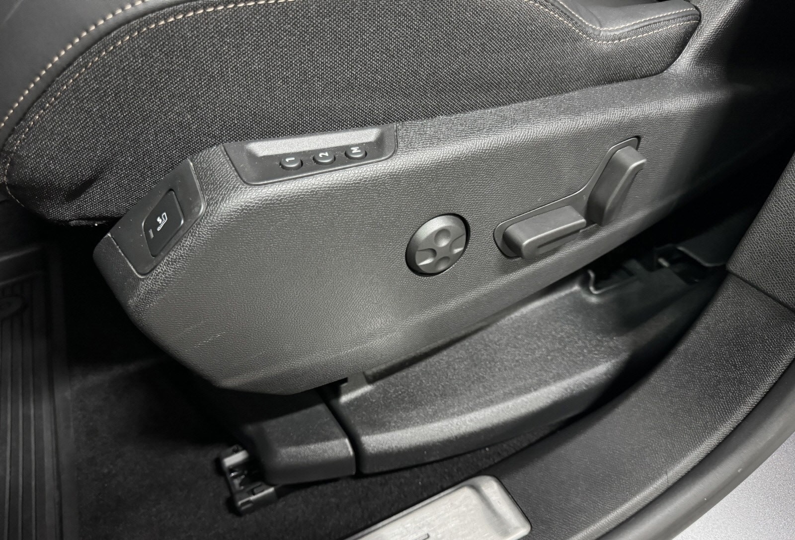 PEUGEOT 5008 II 1.5 BLUEHDI 130CH S&S GT PACK EAT8 - Image 20