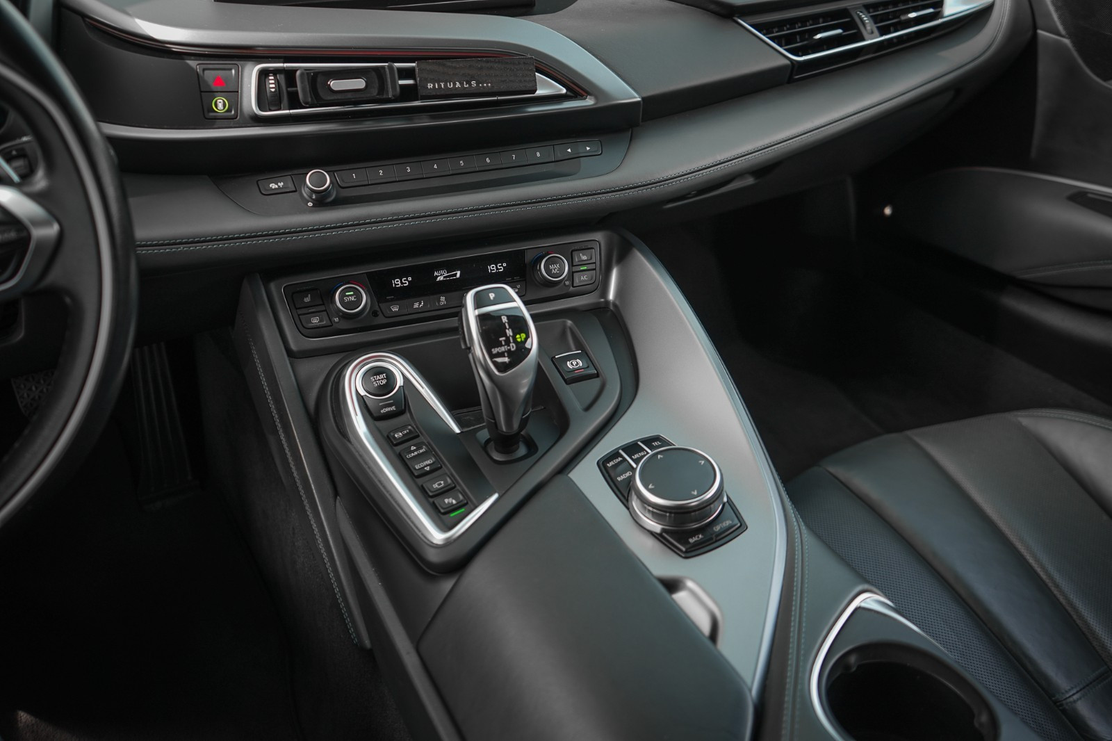 BMW i8 I (I12) PURE IMPULSE - Image 18
