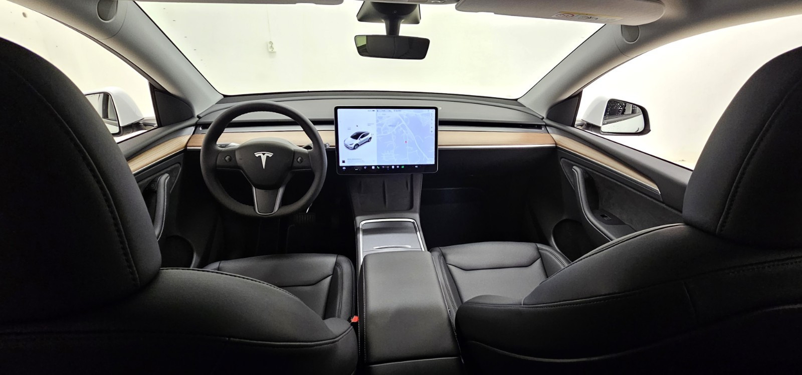 TESLA MODEL Y LONG RANGE BLANC 2023 - Image 15