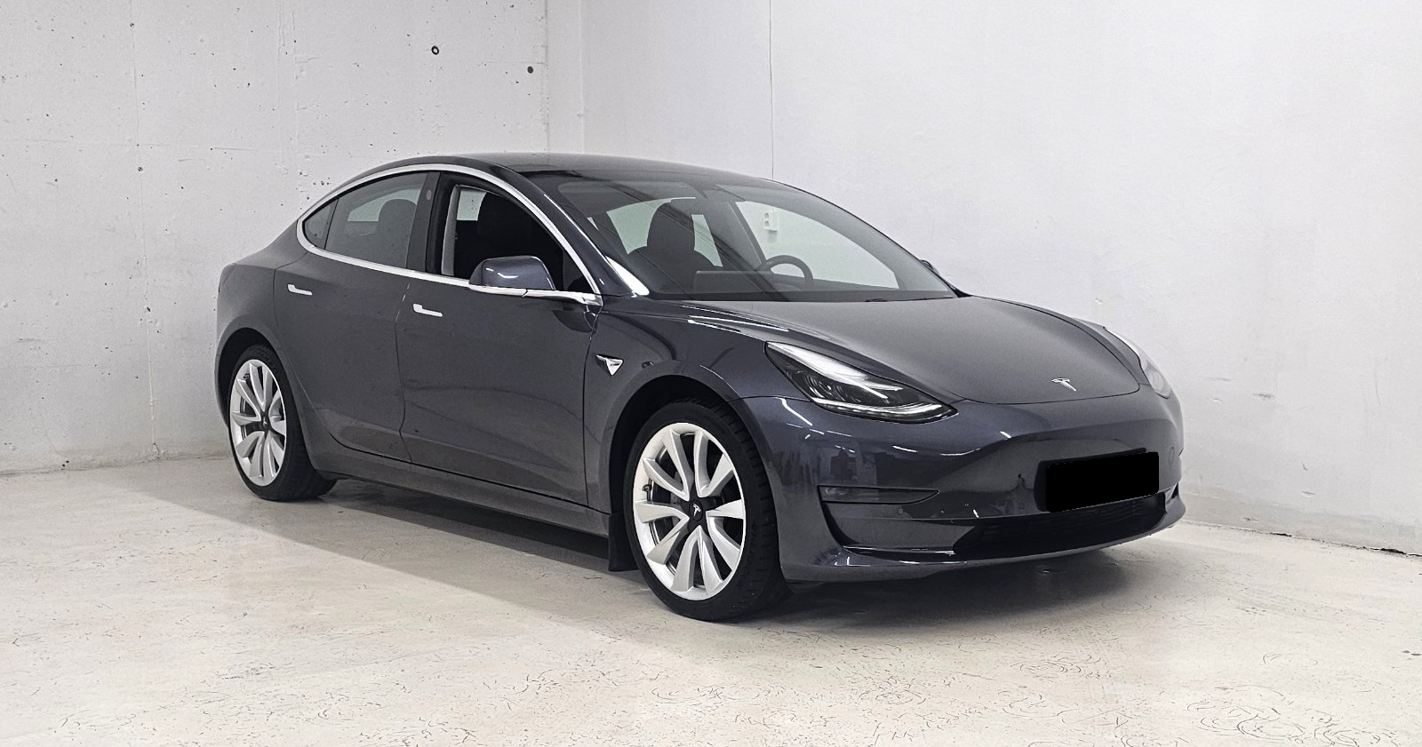 TESLA MODEL 3 LONG RANGE DUAL MOTOR - Image 2