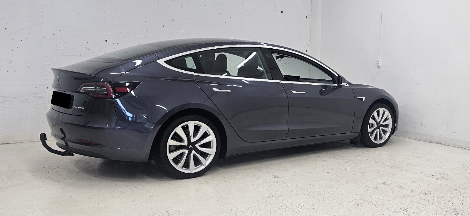 TESLA MODEL 3 LONG RANGE DUAL MOTOR - Image 5