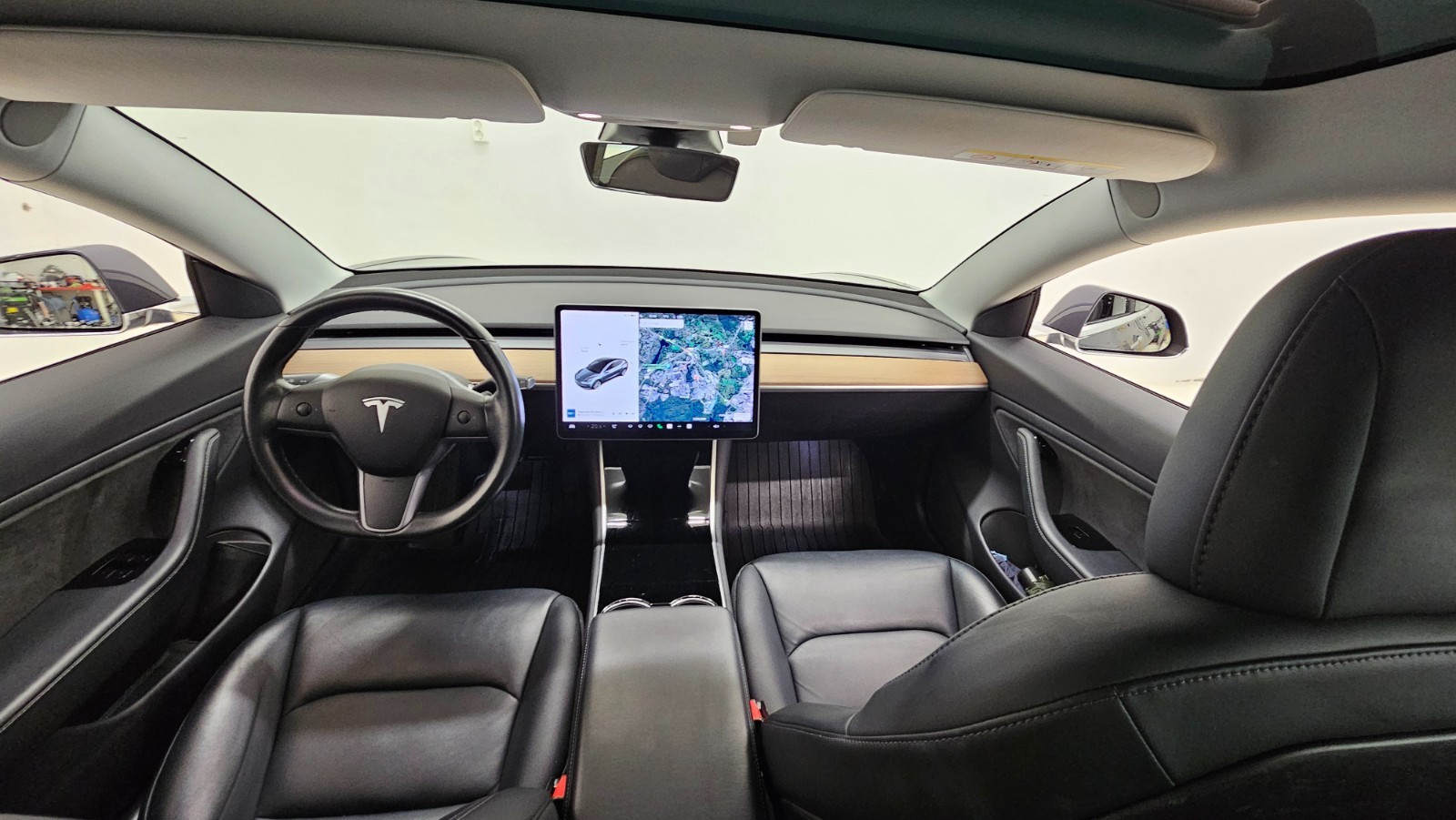 TESLA MODEL 3 LONG RANGE DUAL MOTOR - Image 12
