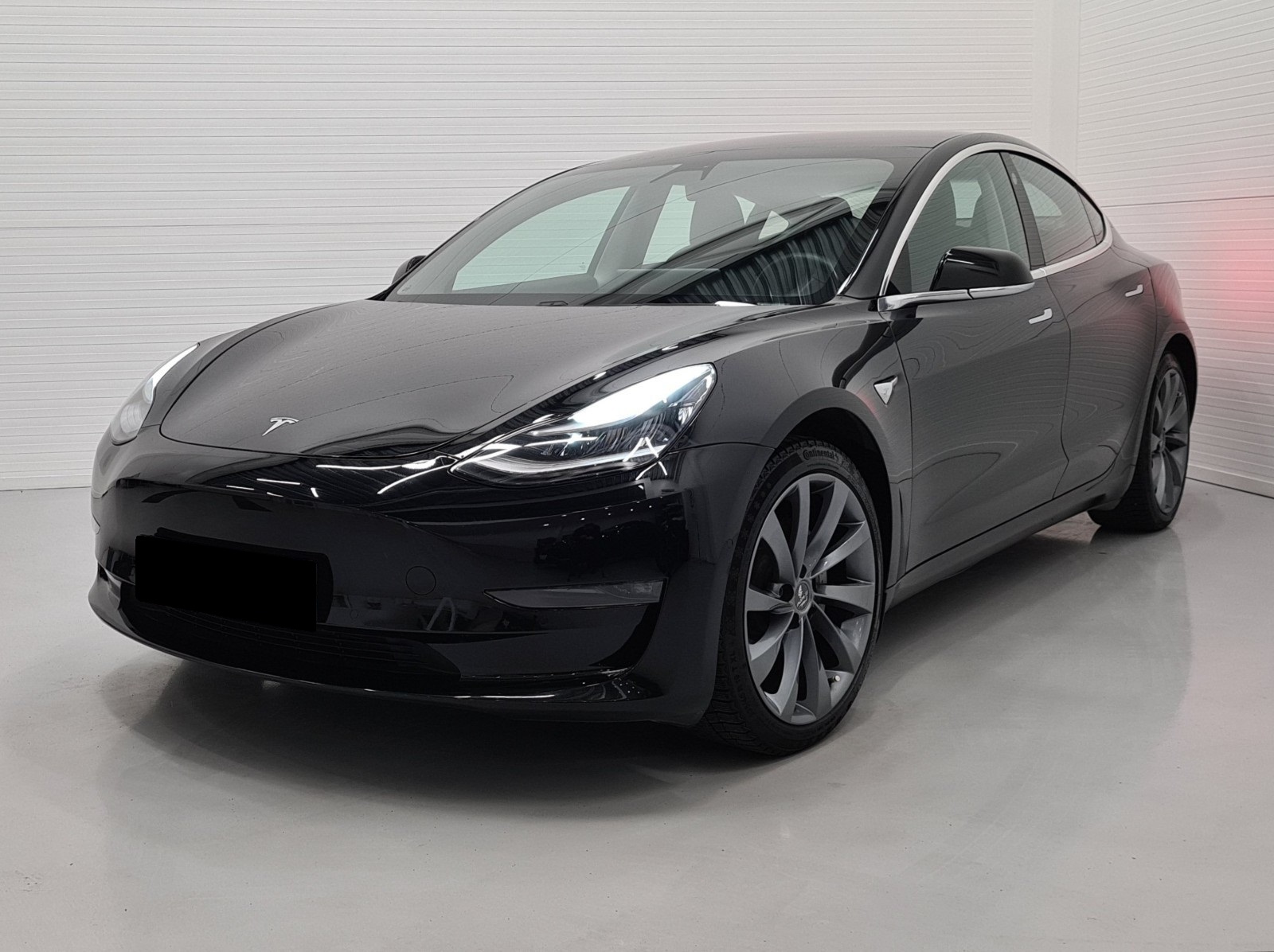 TESLA MODEL 3 LONG RANGE DUAL MOTOR - Image 3