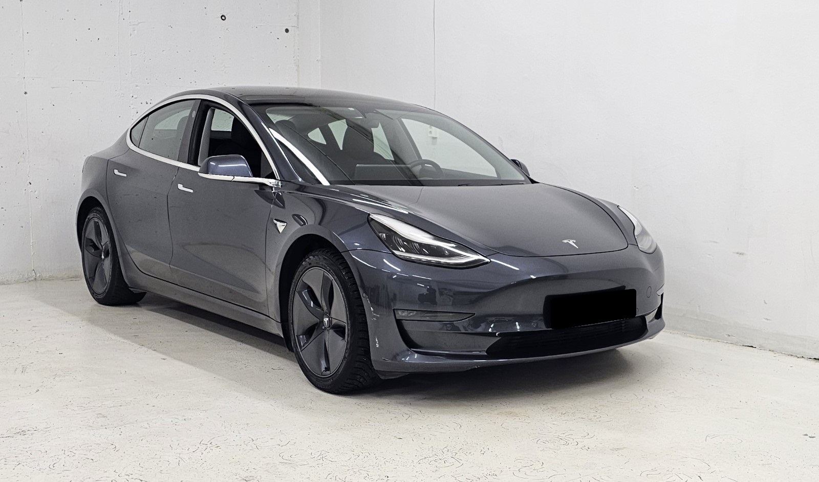 TESLA MODEL 3 LONG RANGE DUAL MOTOR - Image 2