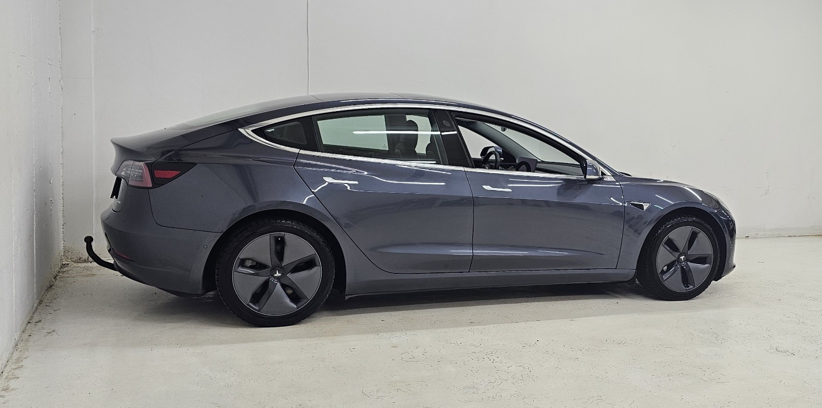 TESLA MODEL 3 LONG RANGE DUAL MOTOR - Image 5