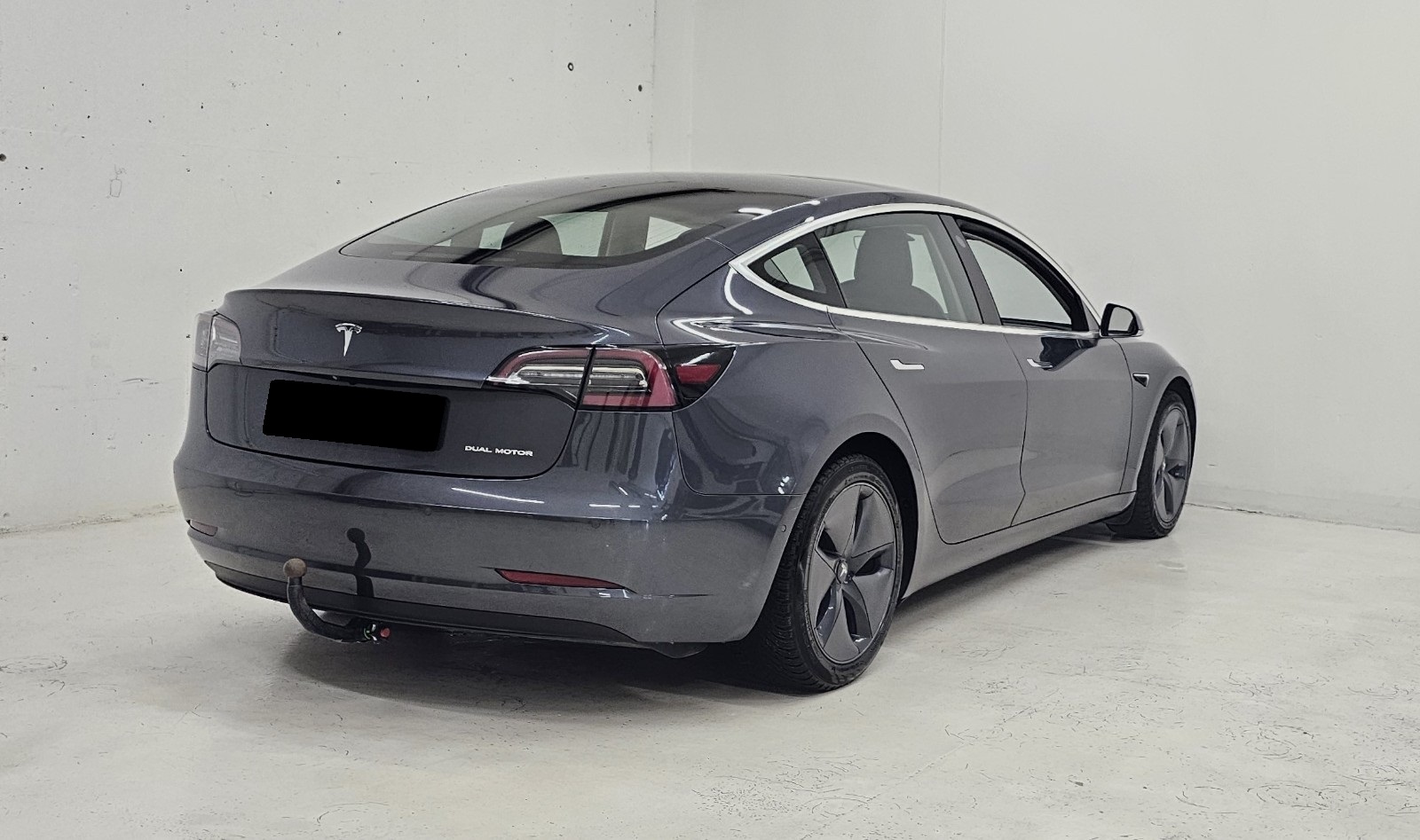 TESLA MODEL 3 LONG RANGE DUAL MOTOR - Image 7
