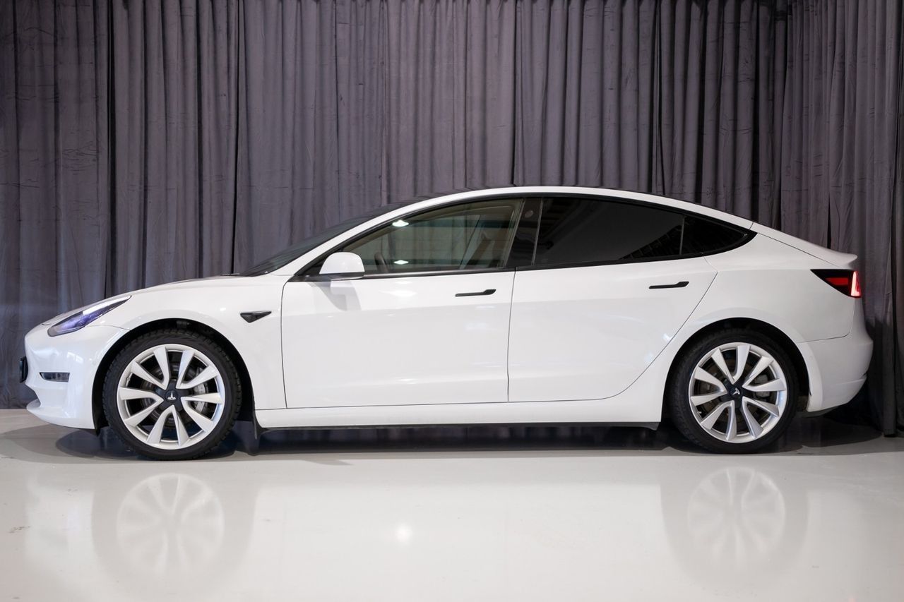 TESLA MODEL 3 LONG RANGE DUAL MOTOR - Image 4