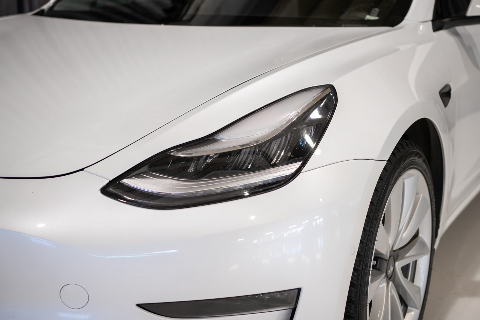 TESLA MODEL 3 LONG RANGE DUAL MOTOR - Image 6