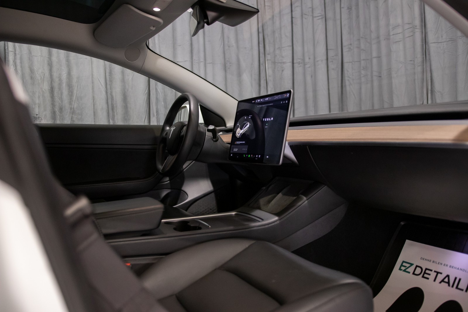 TESLA MODEL 3 LONG RANGE DUAL MOTOR - Image 16