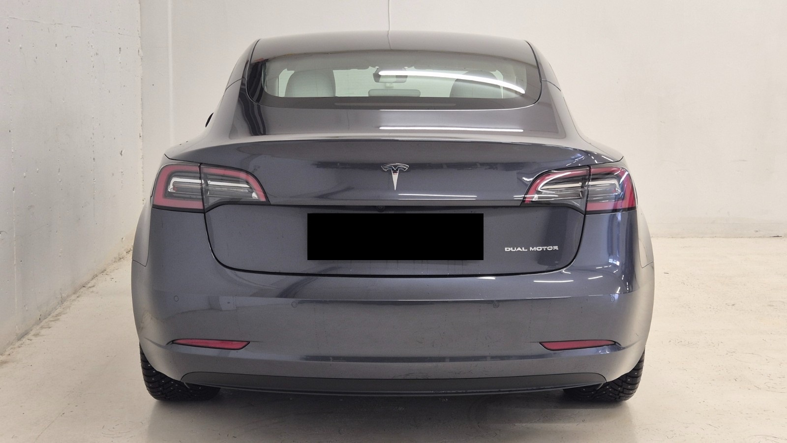 TESLA MODEL 3 LONG RANGE DUAL MOTOR - Image 6