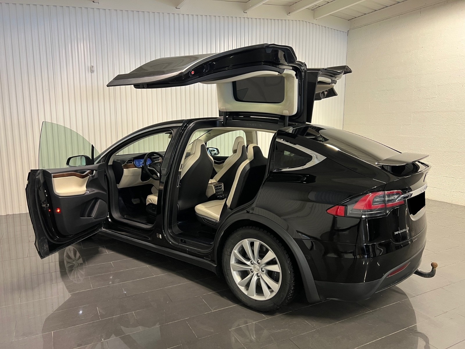 TESLA MODEL X 100D 7 PLACES DUAL MOTOR CHARGES GRATUITES SC01 - Image 4