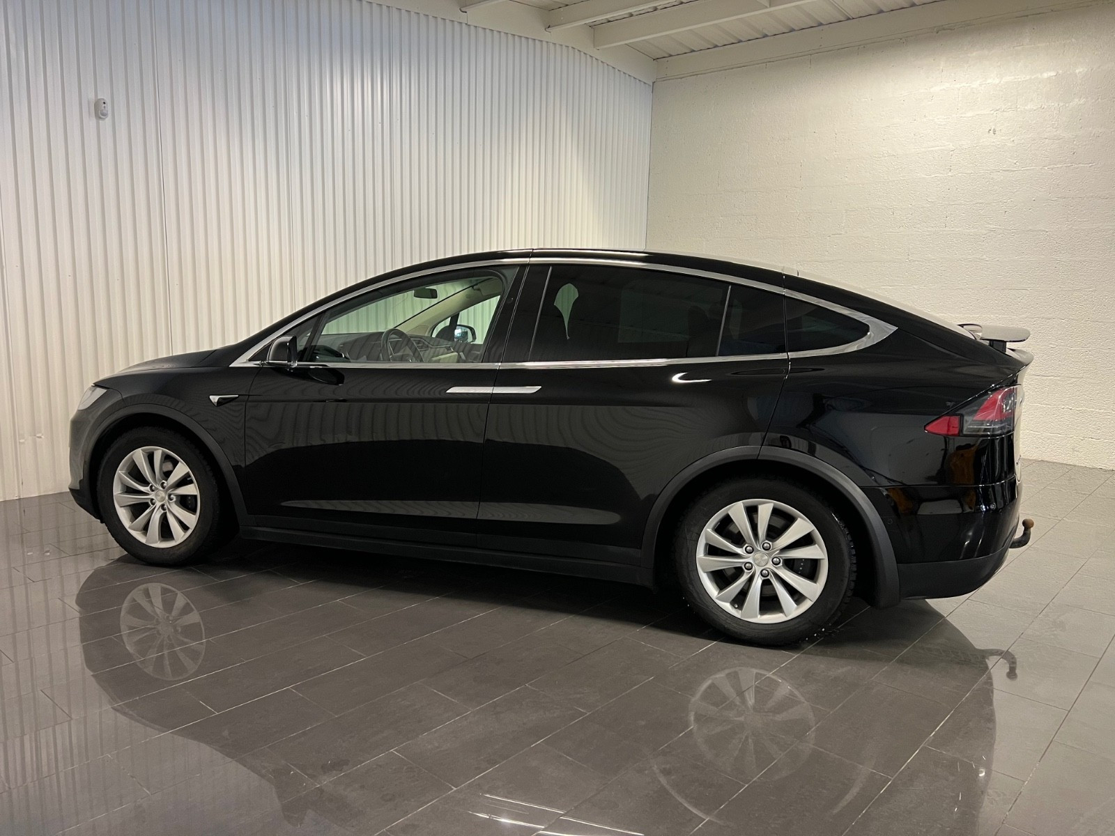 TESLA MODEL X 100D 7 PLACES DUAL MOTOR CHARGES GRATUITES SC01 - Image 6