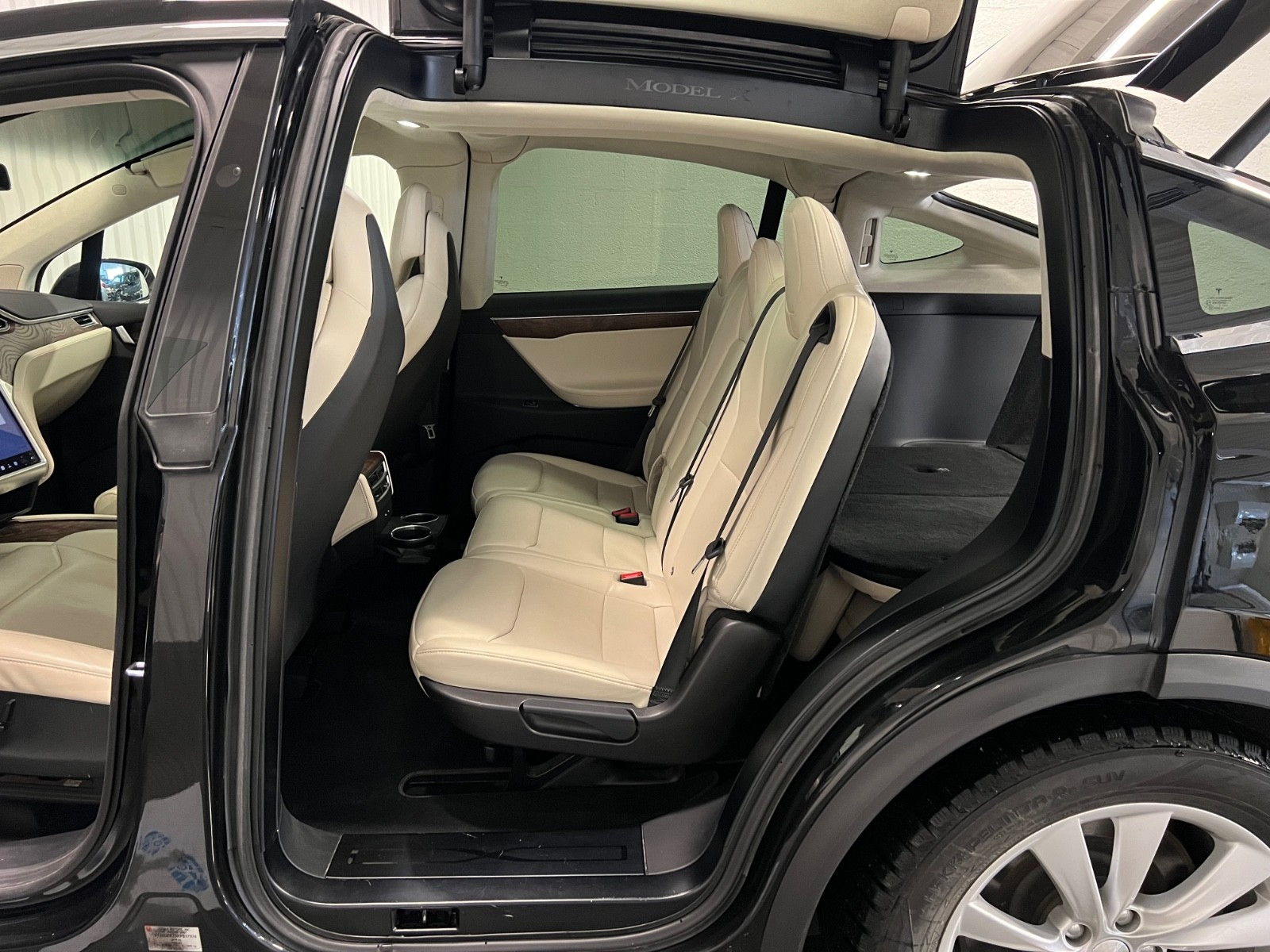 TESLA MODEL X 100D 7 PLACES DUAL MOTOR CHARGES GRATUITES SC01 - Image 18