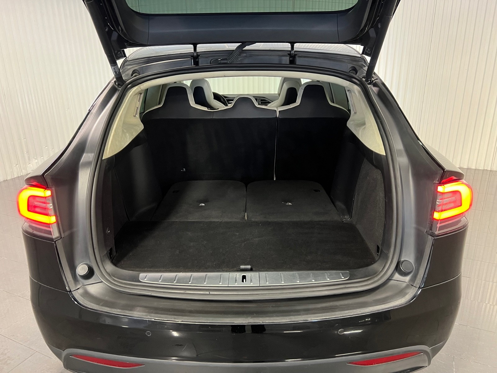 TESLA MODEL X 100D 7 PLACES DUAL MOTOR CHARGES GRATUITES SC01 - Image 20