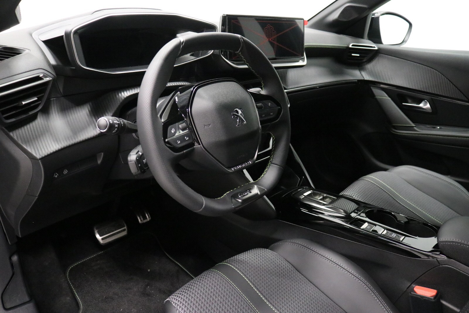 PEUGEOT E-208 136CH GT - Image 8