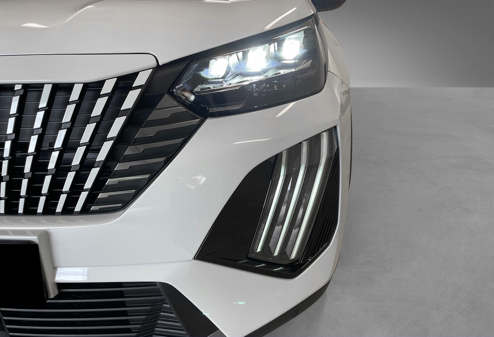 PEUGEOT E-2008 156 CH GT - Image 7