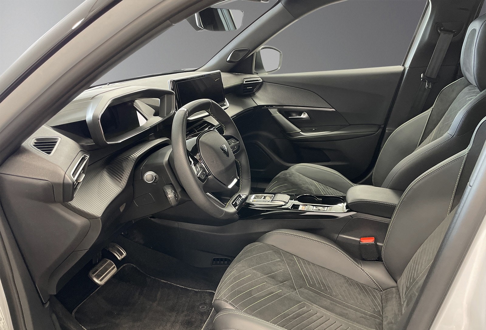 PEUGEOT E-2008 156 CH GT - Image 12
