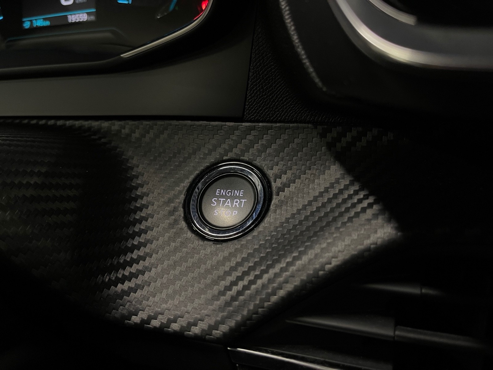 PEUGEOT 2008 II E-2008 ACTIVE PACK - Image 19