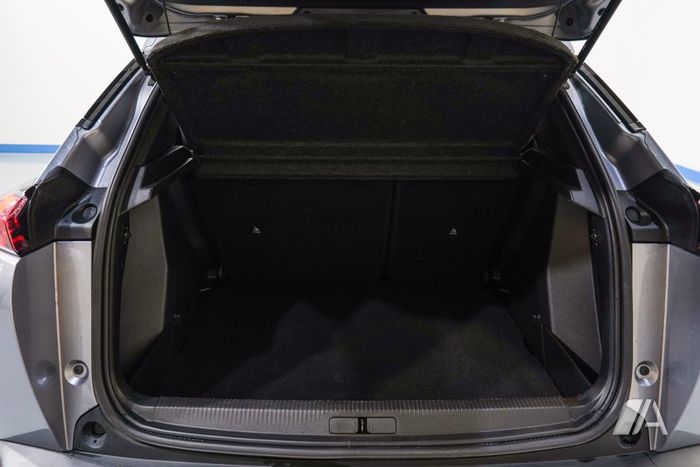 PEUGEOT 2008 II 1.5 BLUEHDI 110 S&S ALLURE PACK - Image 12