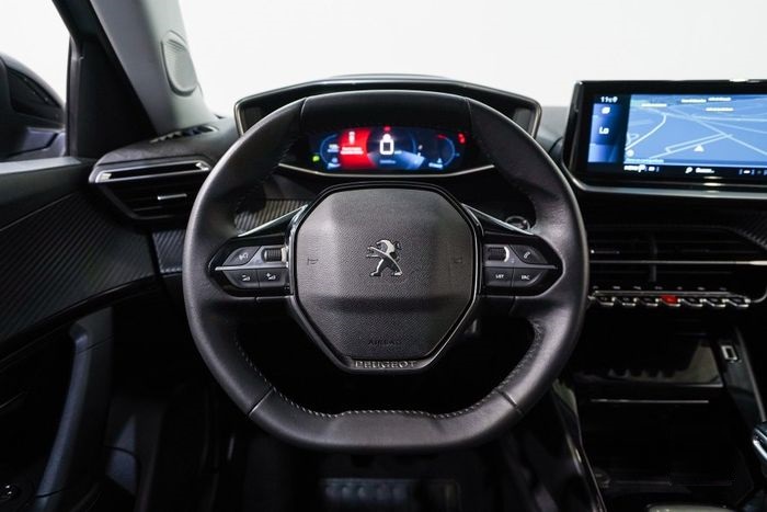 PEUGEOT 2008 II 1.5 BLUEHDI 110 S&S ALLURE PACK - Image 14