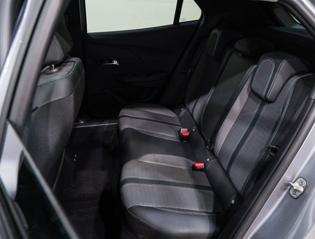 PEUGEOT 2008 II 1.5 BLUEHDI 110 S&S ALLURE PACK - Image 20