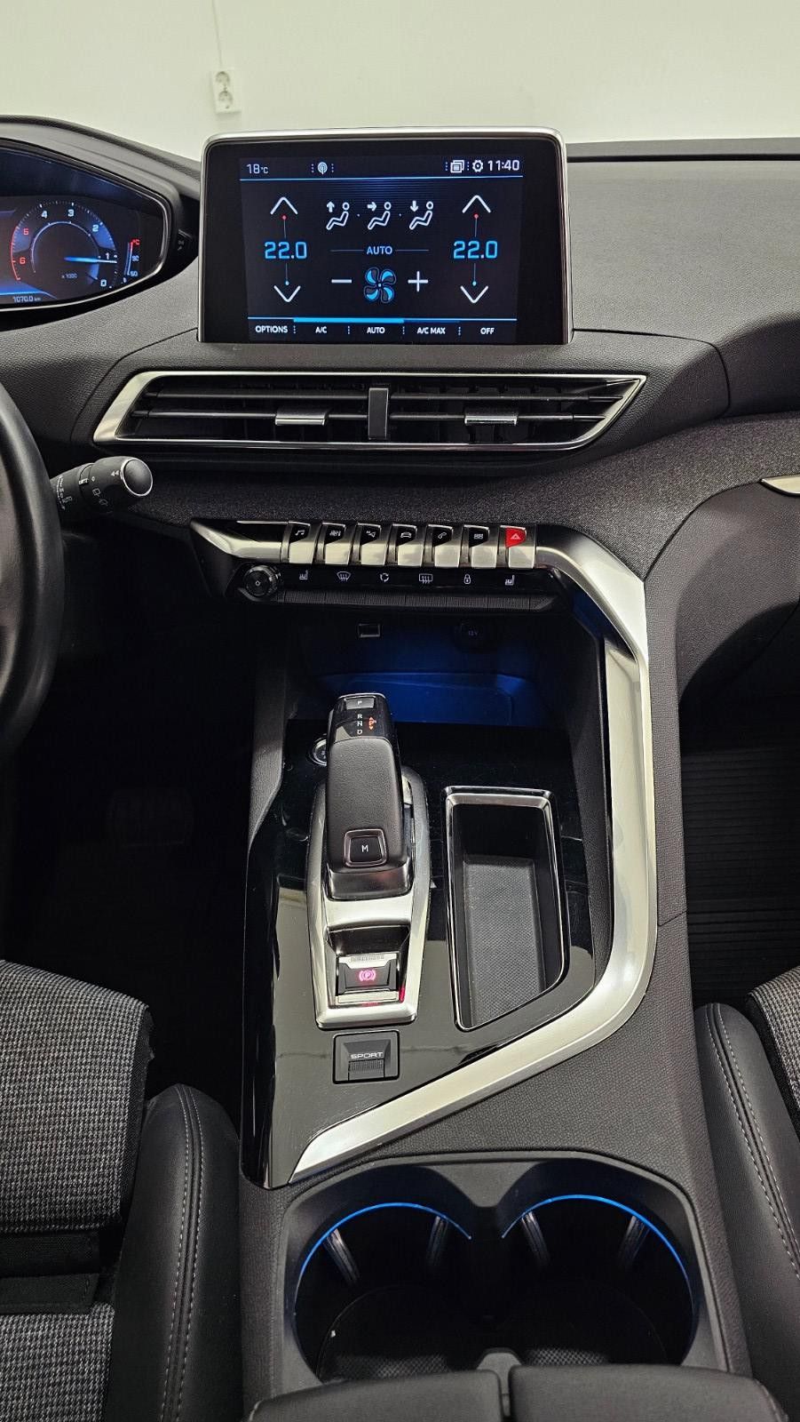 PEUGEOT 5008 1.5 BLUEHDI 130 S&S EAT8 ALLURE - Image 17