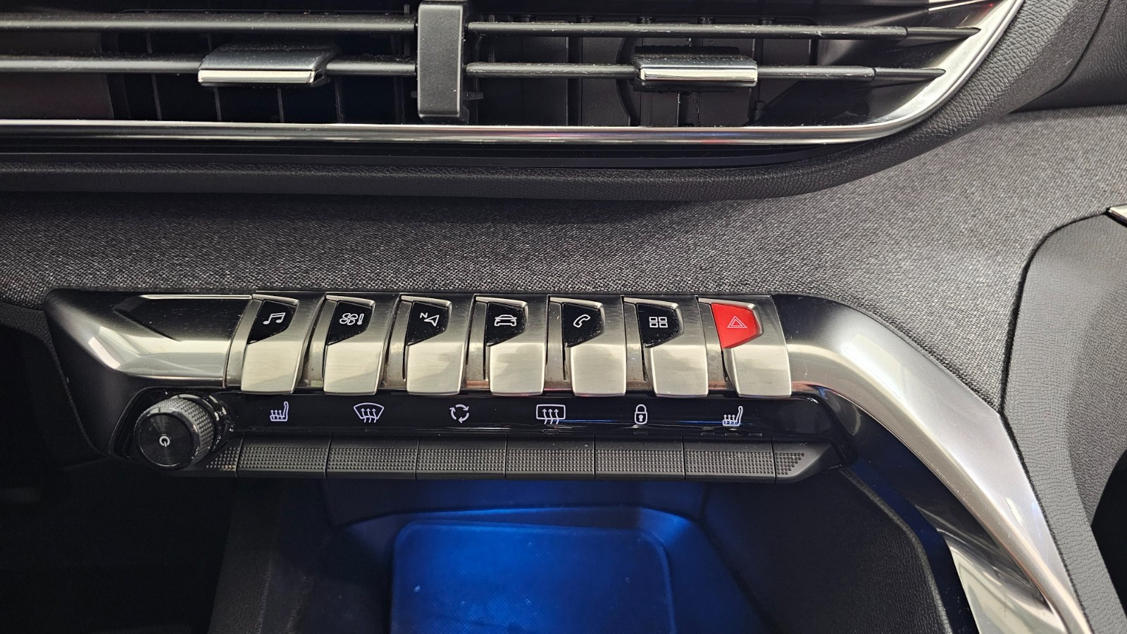 PEUGEOT 5008 1.5 BLUEHDI 130 S&S EAT8 ALLURE - Image 18