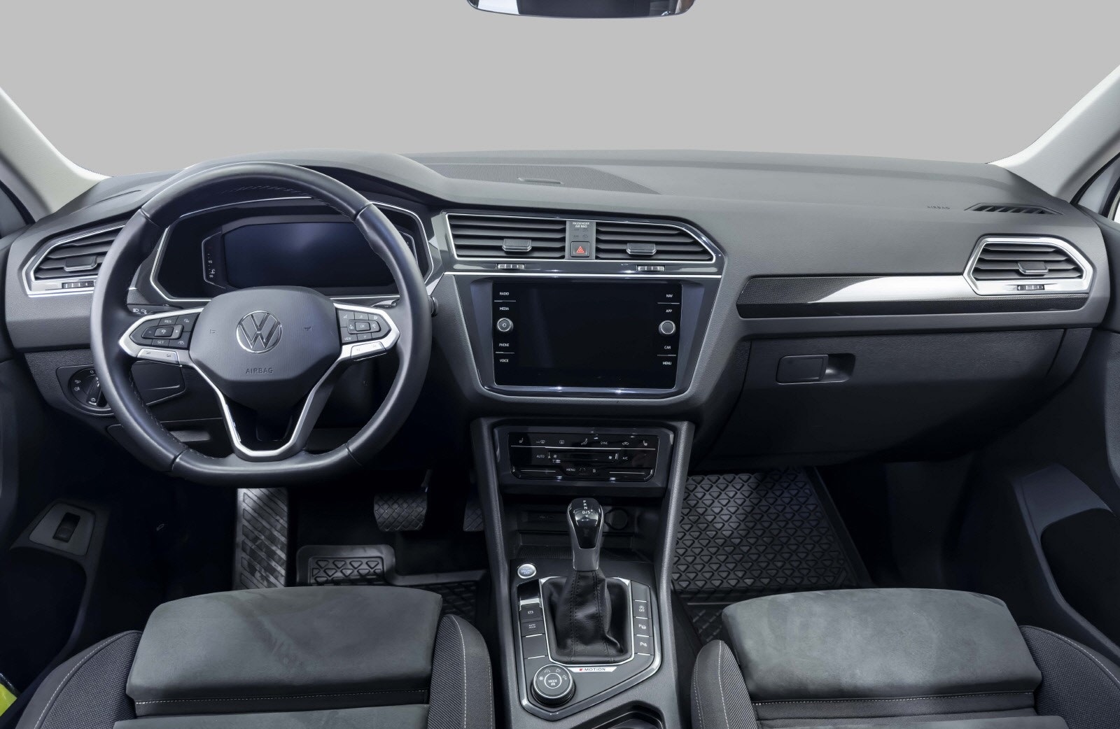 VOLKSWAGEN TIGUAN 2.0 TDI 150 ELEGANCE 4MOTION DSG7 - Image 10