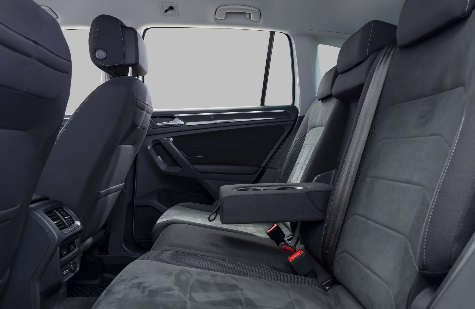 VOLKSWAGEN TIGUAN 2.0 TDI 150 ELEGANCE 4MOTION DSG7 - Image 15