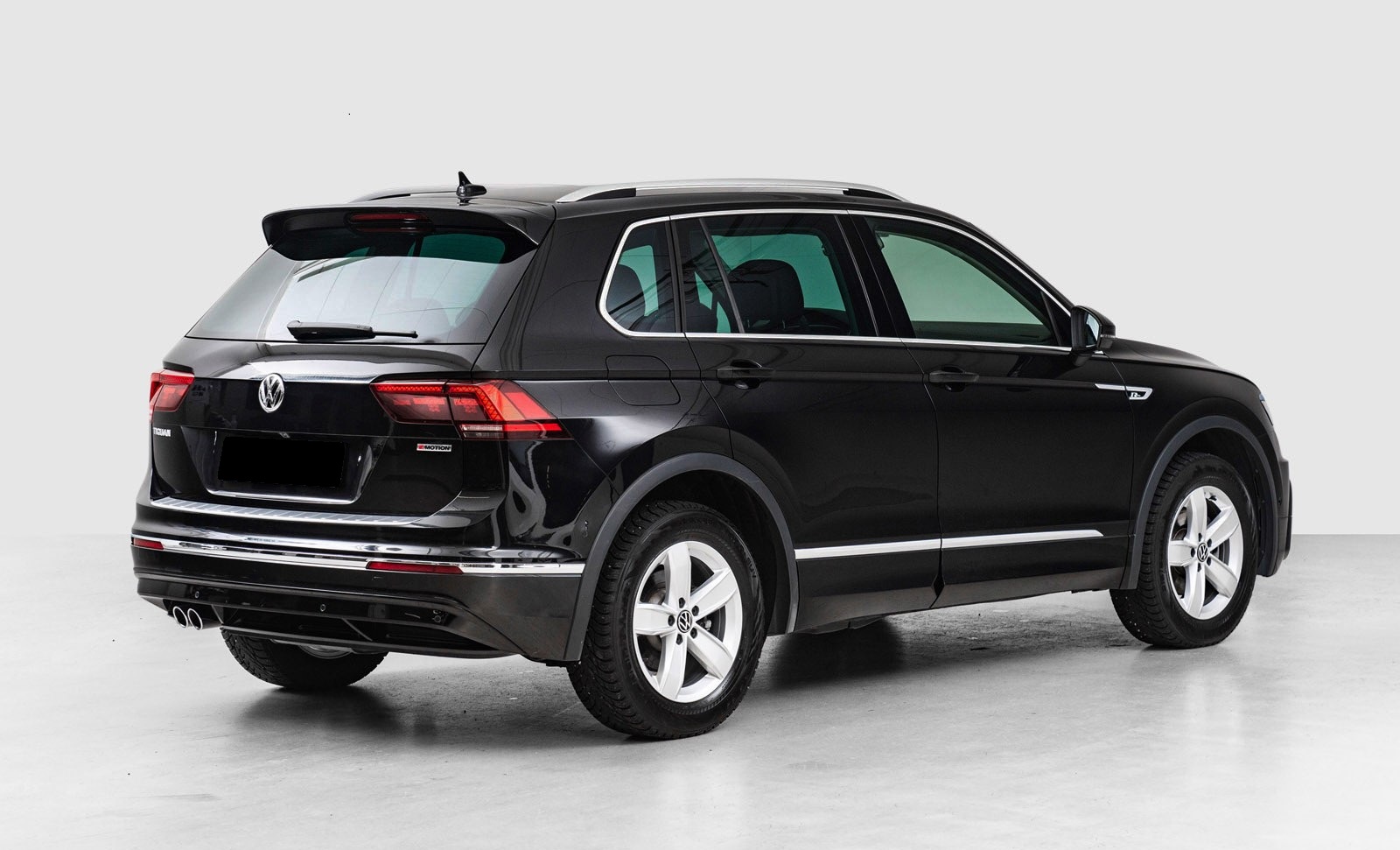 VOLKSWAGEN TIGUAN 2.0 TDI 150 EXCLUSIF R LINE 4MOTION DSG7 - Image 6