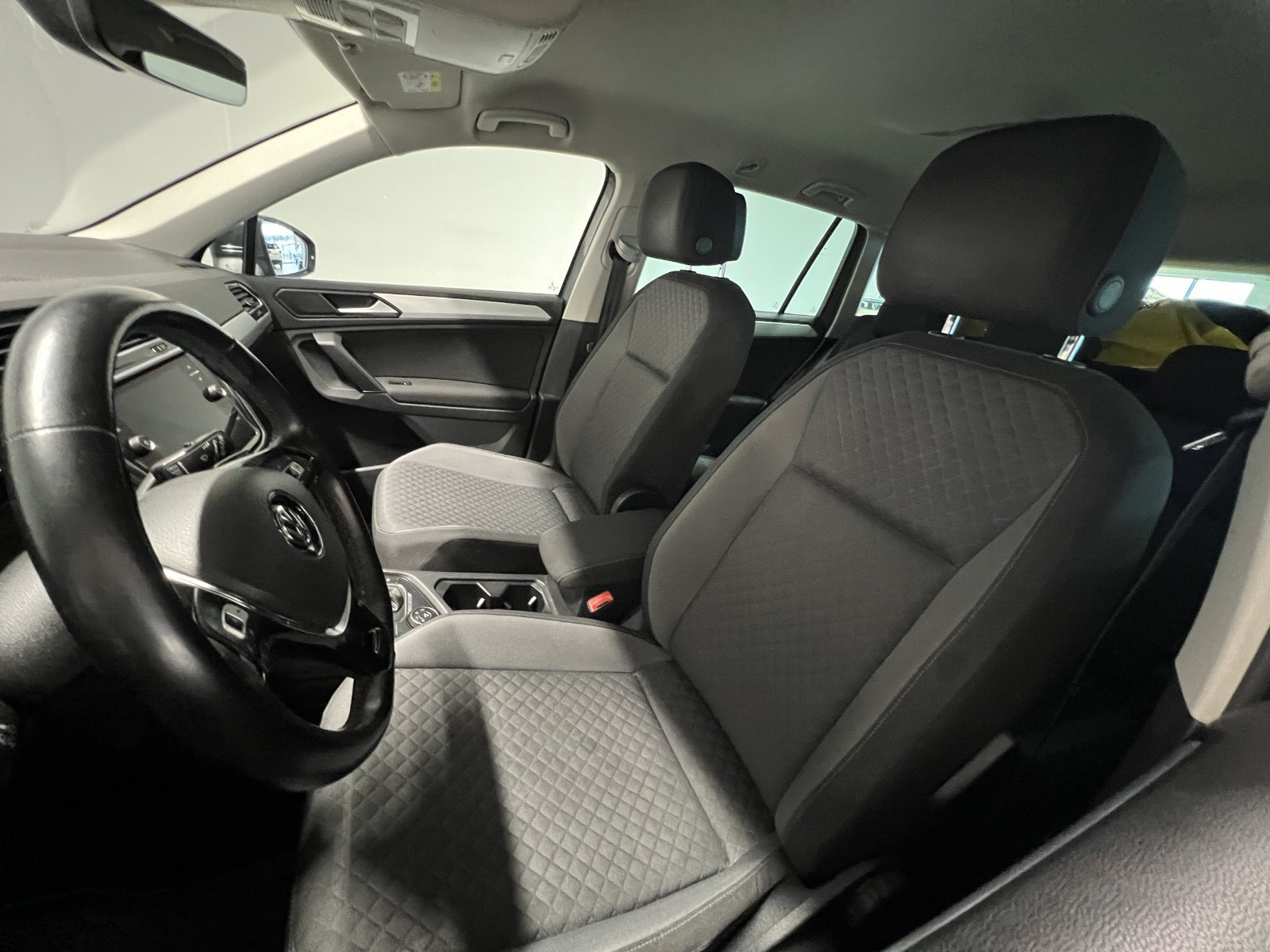VOLKSWAGEN TIGUAN CONFORTLINE BUSINESS 2.0 TDI 150 DSG7 - Image 17