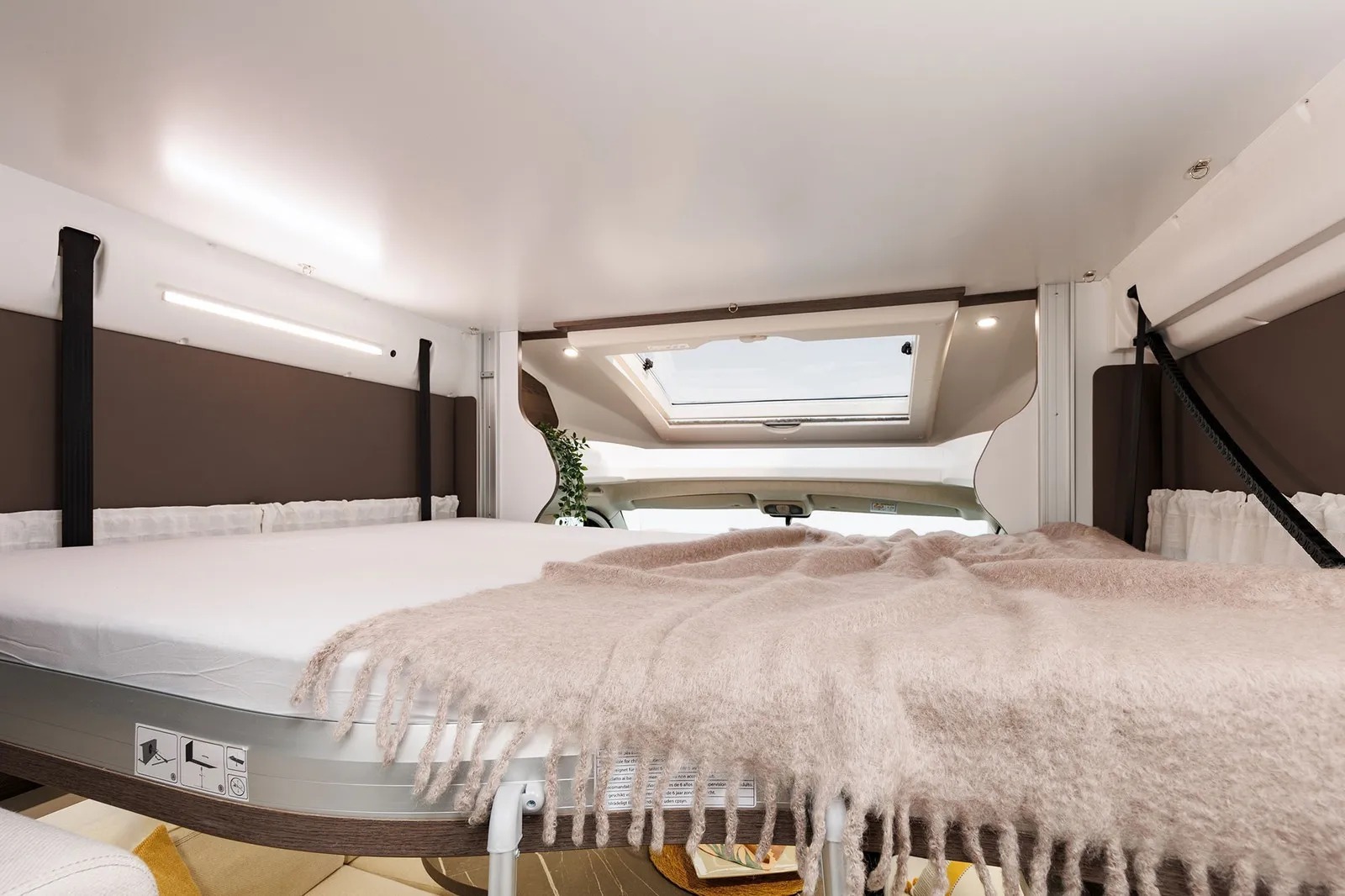 PROFILÉ BENIMAR TESSORO T481 LIMITED - DUCATO 2.2MJET 140CH BVM6 - 7CV - Image 9