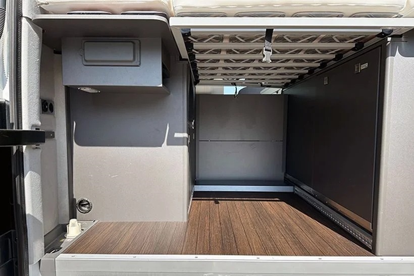 VOLKSWAGEN GRAND CALIFORNIA 600 - Image 19
