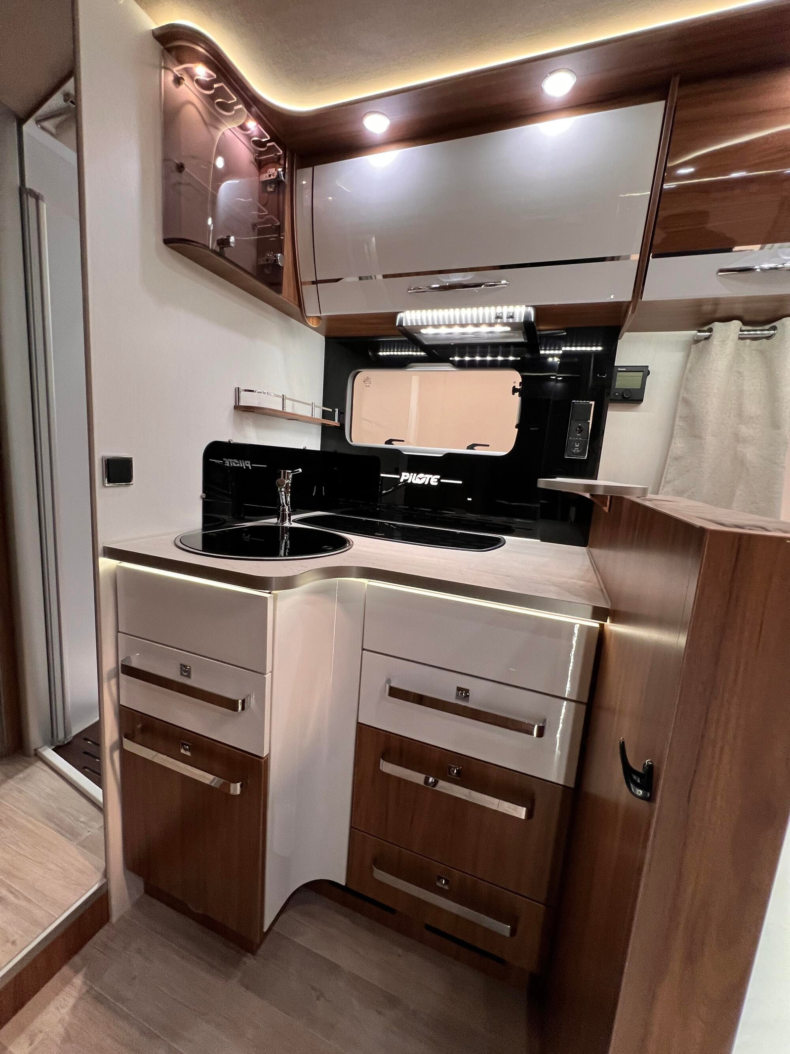 PILOTE G 781 C EMOTION - Image 13