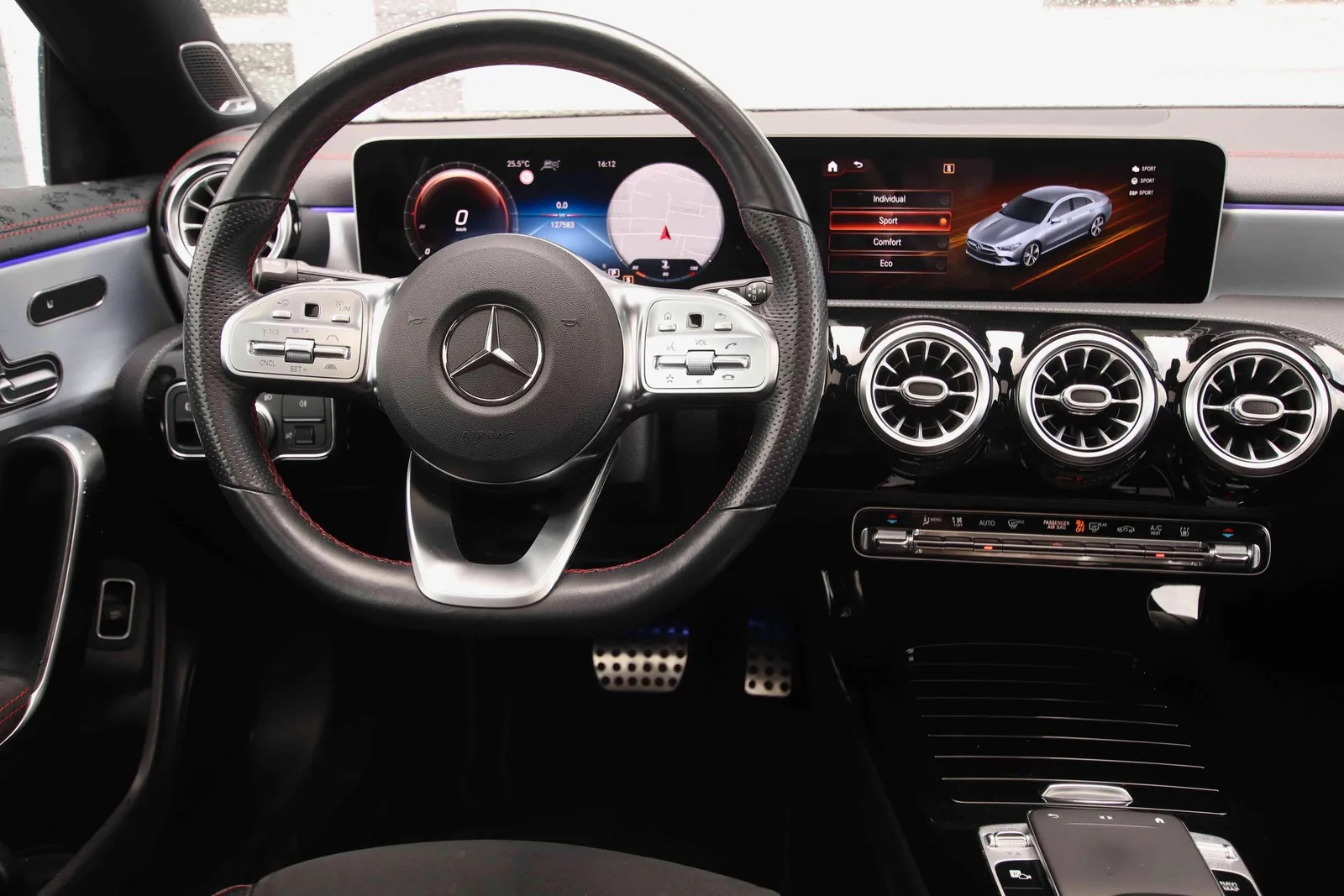 MERCEDES-BENZ CLA II 180 D AMG LINE 7G-DCT - Image 15