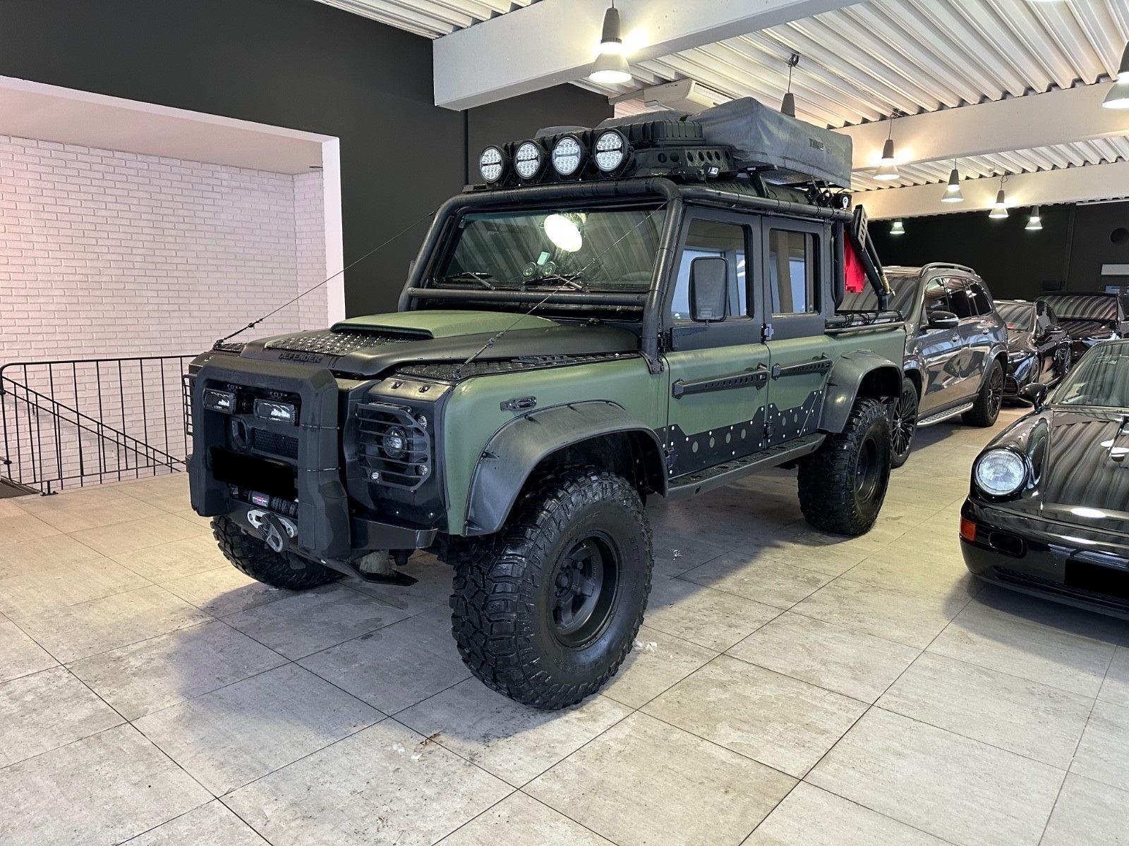 LAND ROVER DEFENDER 110 STATION WAGON TD5 - Image 2
