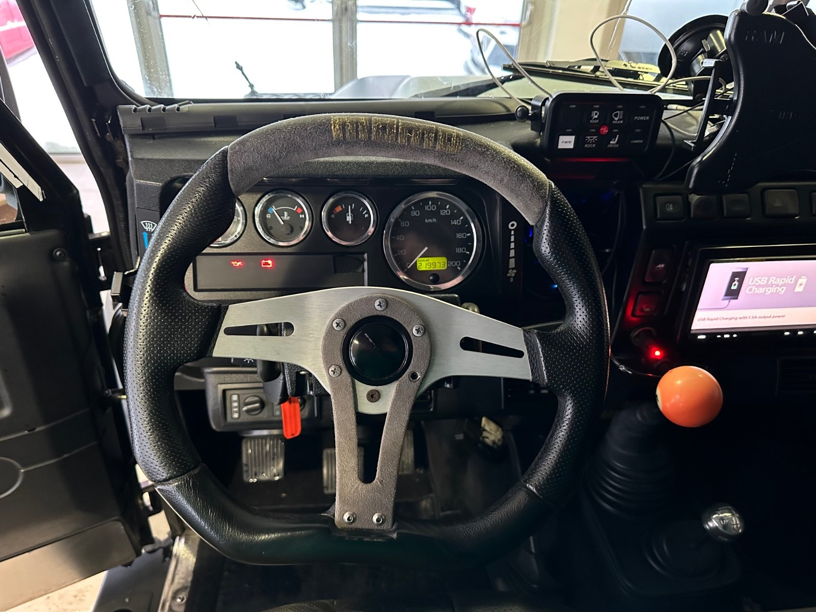 LAND ROVER DEFENDER 110 STATION WAGON TD5 - Image 15