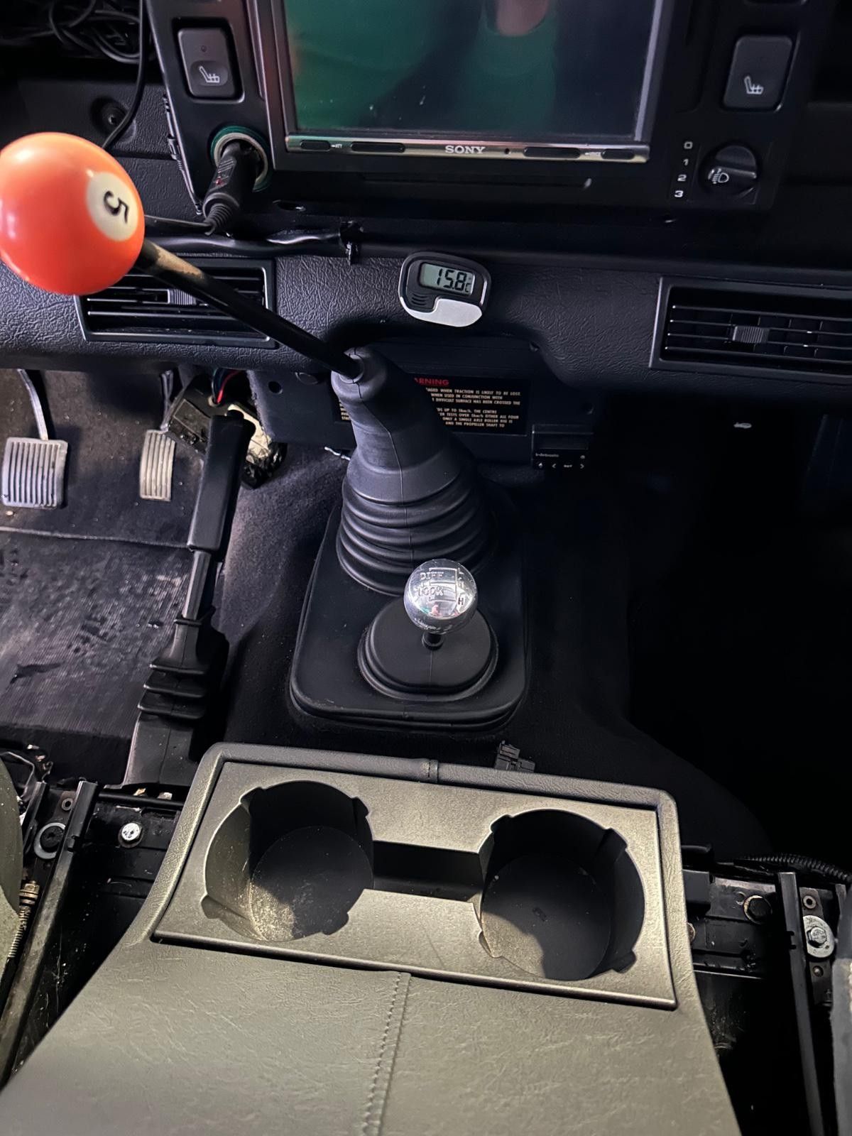 LAND ROVER DEFENDER 110 STATION WAGON TD5 - Image 16
