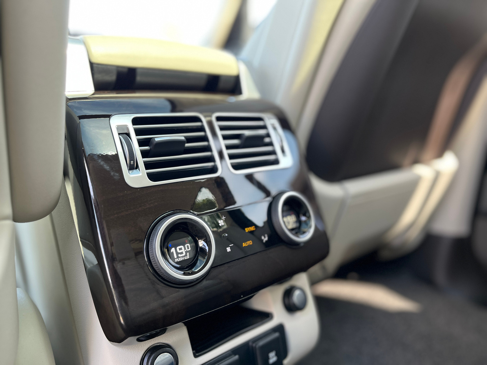 LAND ROVER RANGE ROVER P525 AUTOBIOGRAPGY 5.0 V8 SURALIMENTE - Image 18