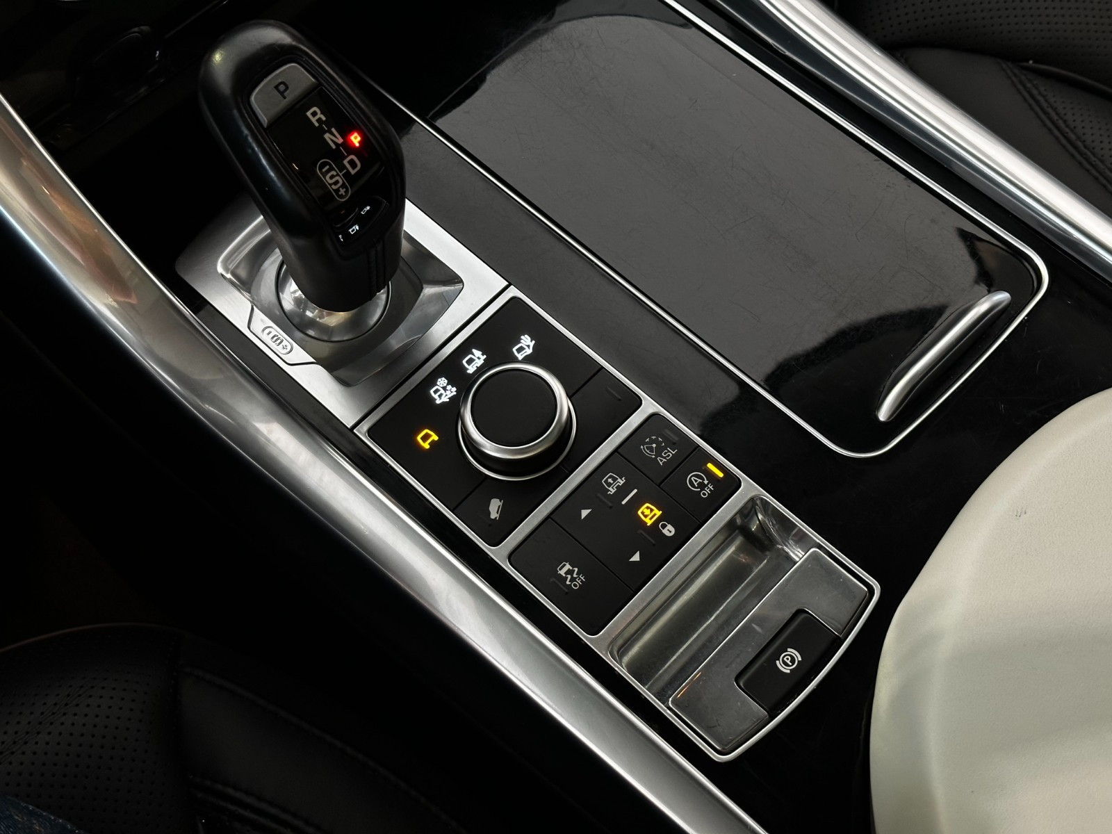 LAND ROVER RANGE ROVER SPORT II SDV6 3.0 AUTOBIOGRAPHY DYNAMIC MARK I - Image 12