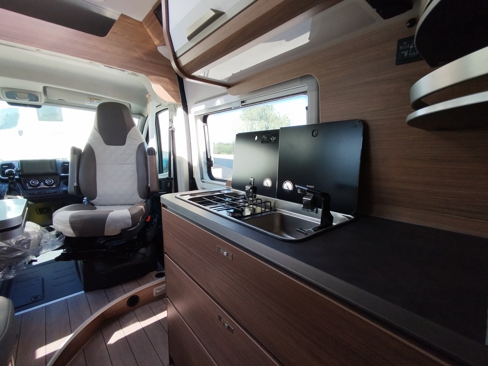KNAUS BOXLIFE 600 MQ SÉLECTION PLATINE - Image 9