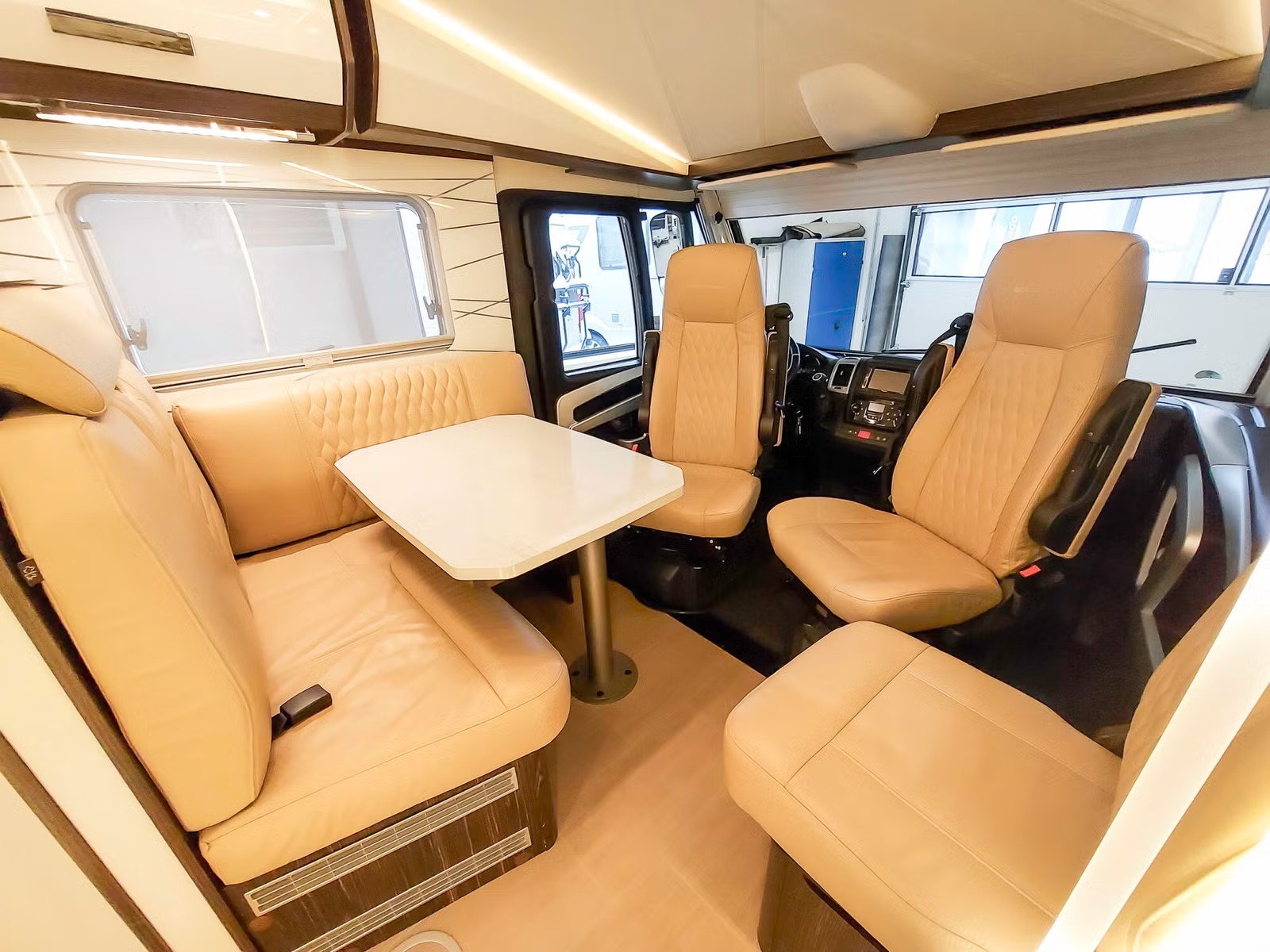 BÜRSTNER ELEGANCE i 728 G - Image 8