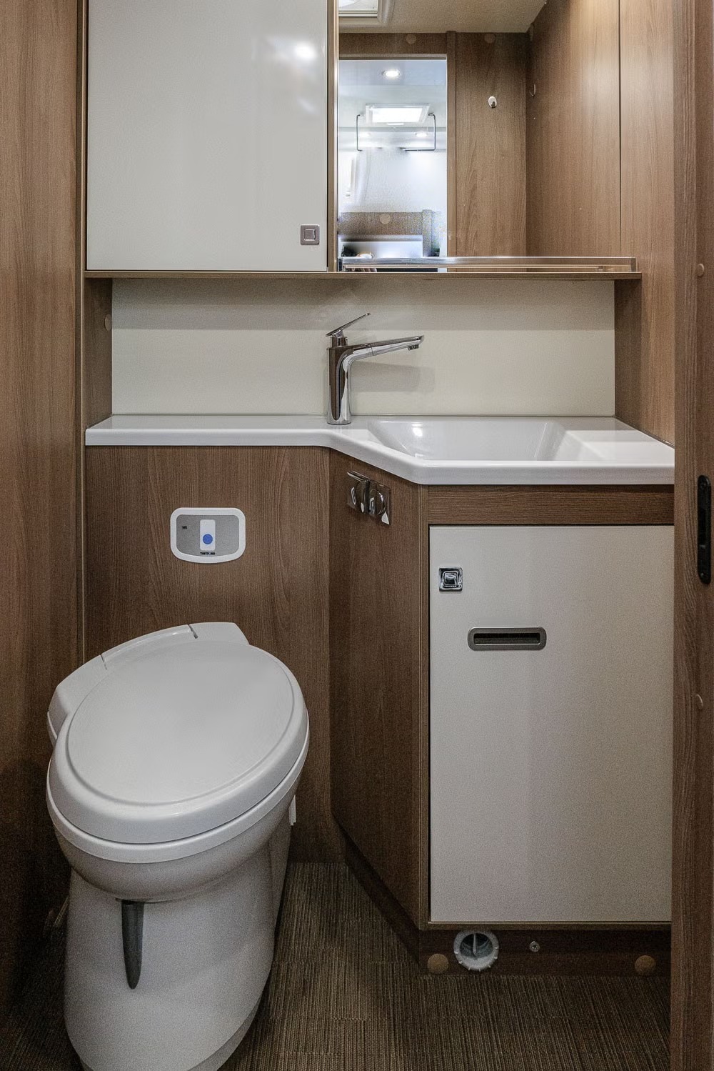 BÜRSTNER IXEO I 728 G - Image 19