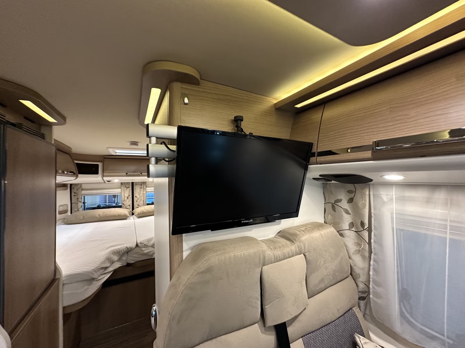 CARTHAGO MALIBU CHARMING VAN 640 GT - Image 15