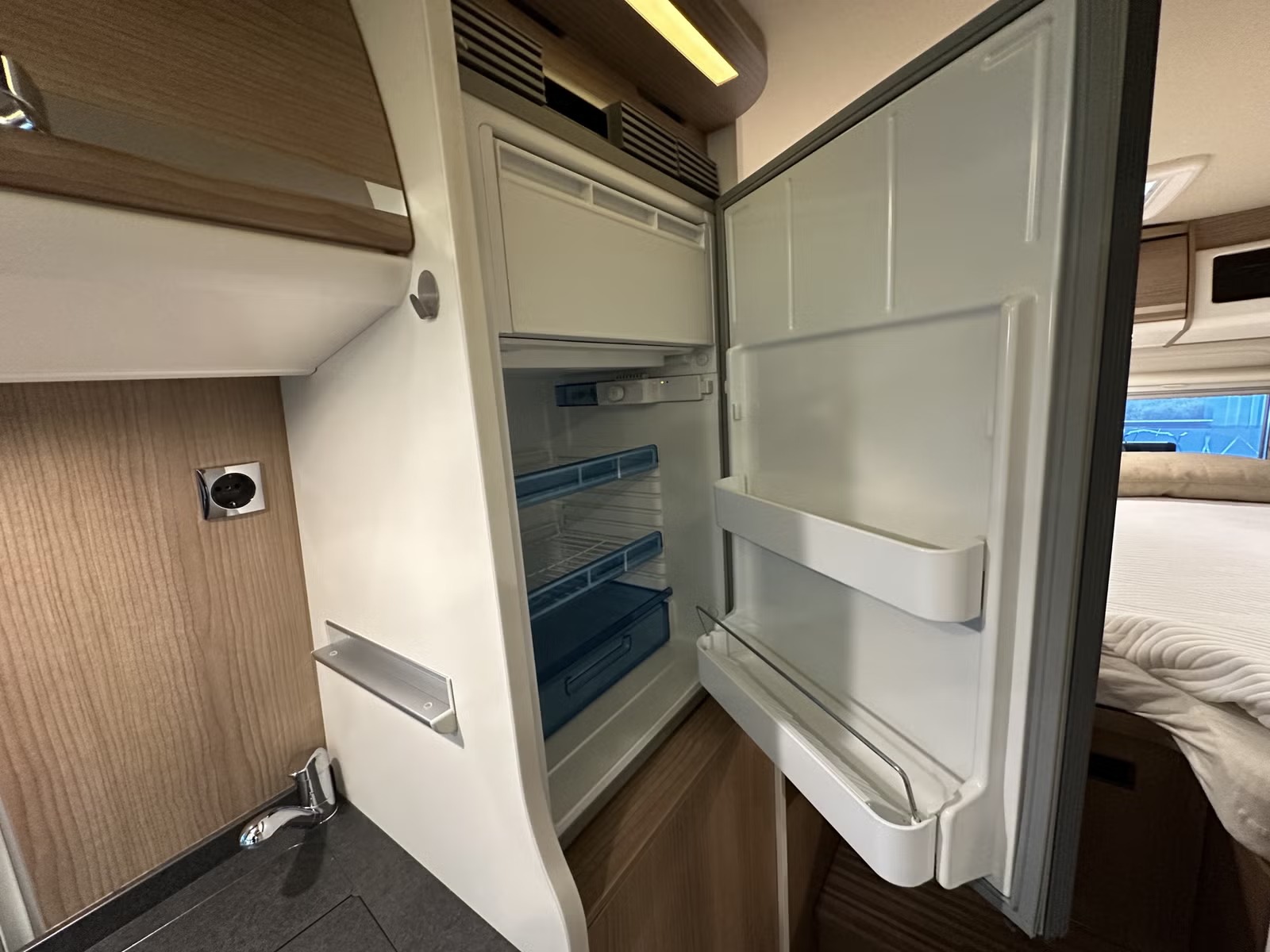 CARTHAGO MALIBU CHARMING VAN 640 GT - Image 17
