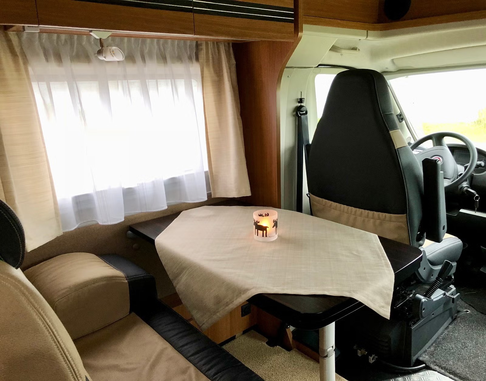 DETHLEFFS MAGIC EDITION BLACK T 7151-4 DBM - Image 8